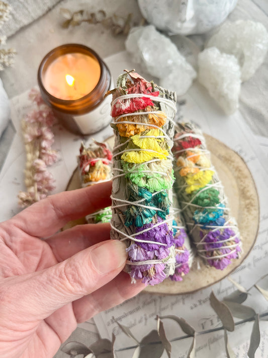 White Sage & 7 Chakra petals - Smudge Stick