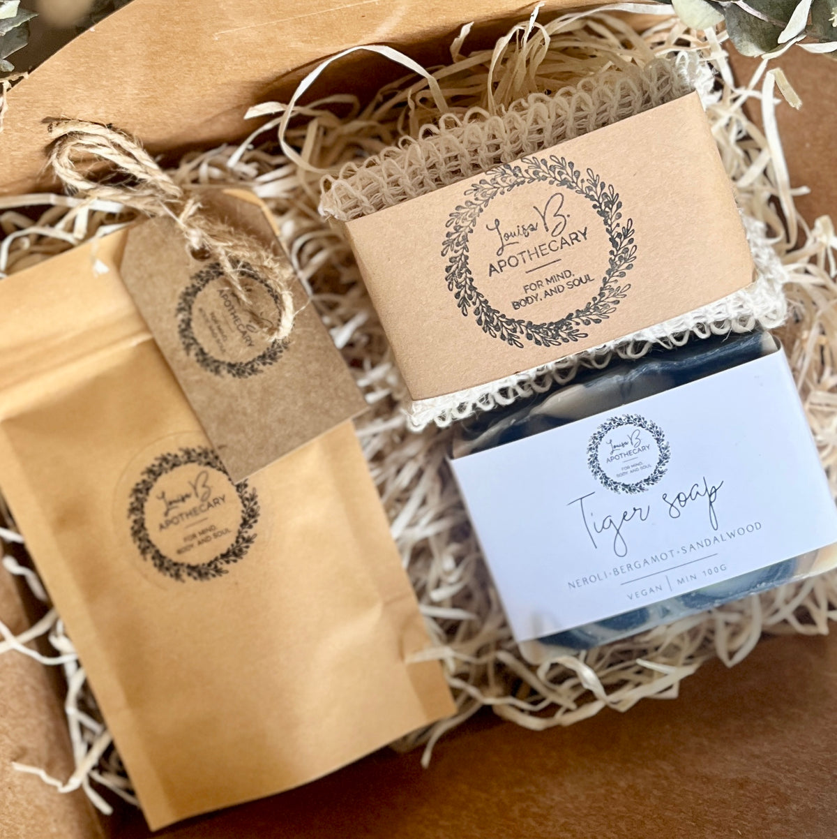 Soap, sisal and bath salts gift set